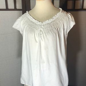 Talbots petites sz Med white smocked 100% cotton cap sleeve peasant/boho blouse